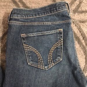 Size 9L Hollister Jeans